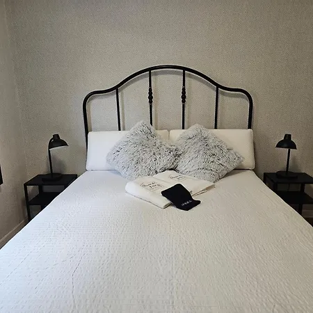 Guest house Charme De Caparica 3*